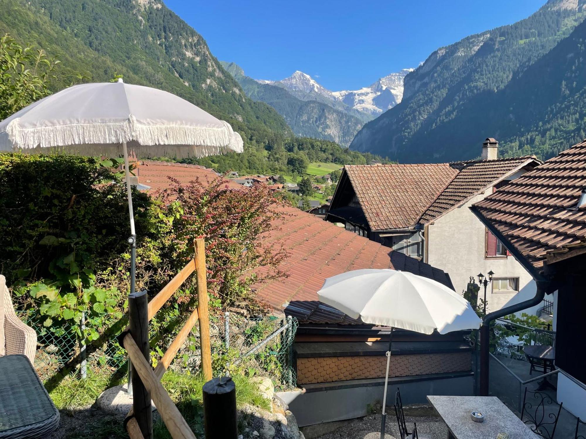 Charming Alpine Retreat By Apartments Capricorn Gsteigwiler Екстериор снимка